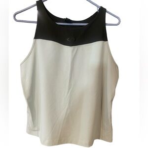 Oakley Women’s Luxe Strappy Tank Top